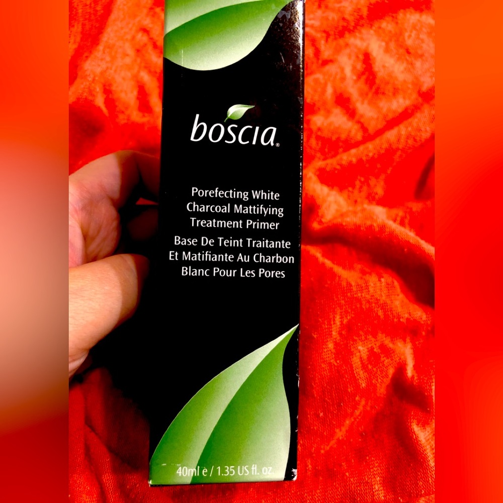 NEW- Boscia Porefecting White Charcoal Mattifying Treatment Primer